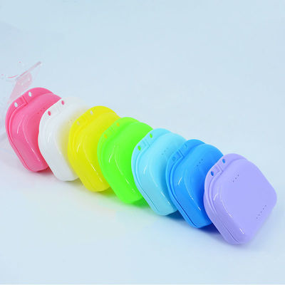 Coloriage en plastique sur mesure étui de retenue UV orthodontique boîte de stockage de dentures en plastique boîte de retenue dentaire